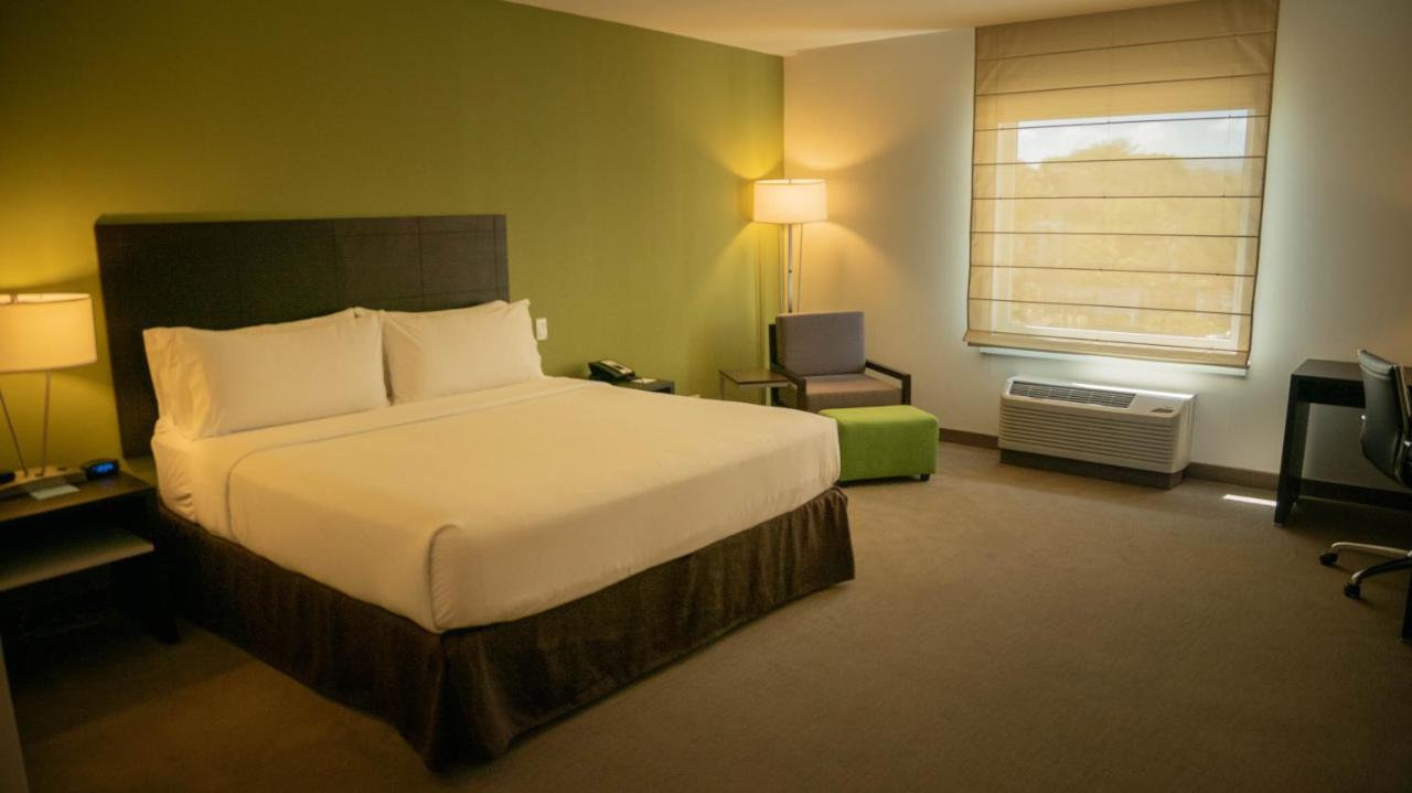 Holiday Inn Express Managua By Ihg Bagian luar foto