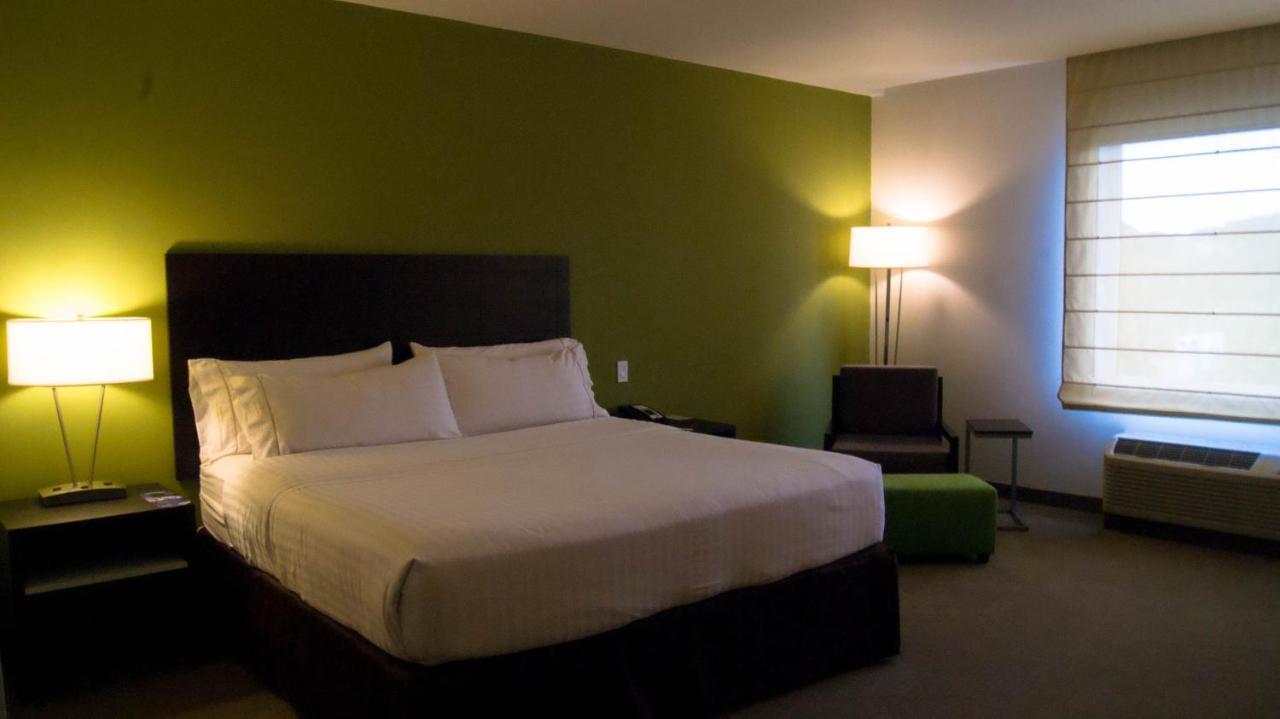 Holiday Inn Express Managua By Ihg Bagian luar foto