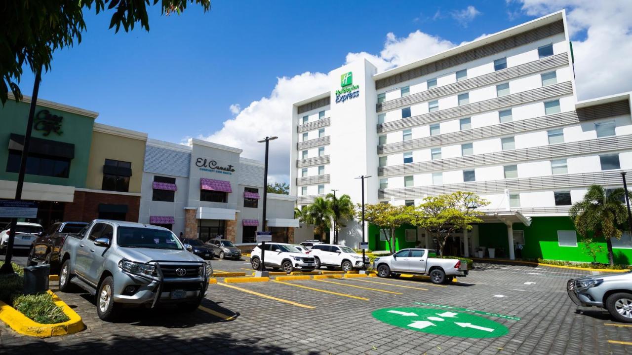 Holiday Inn Express Managua By Ihg Bagian luar foto