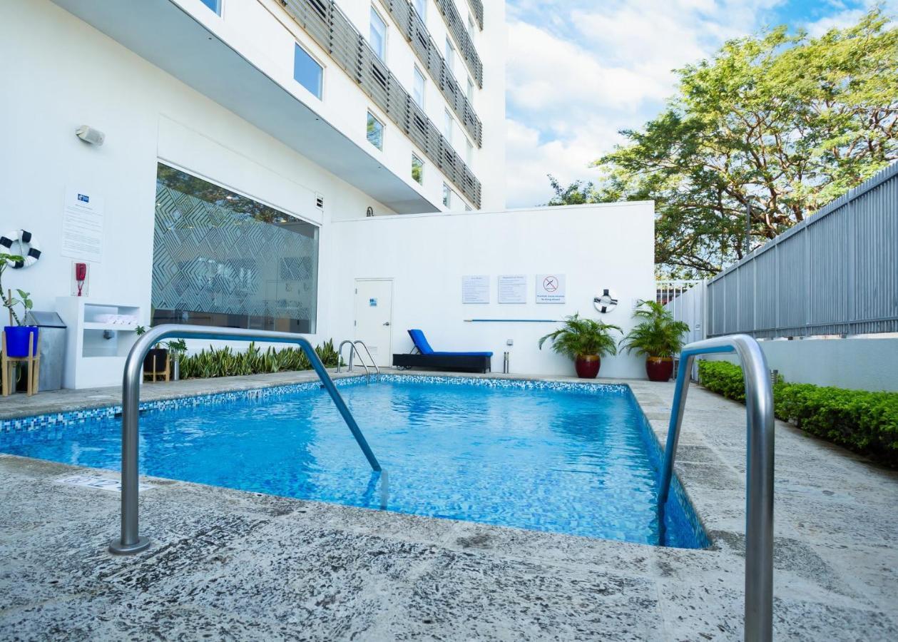 Holiday Inn Express Managua By Ihg Bagian luar foto