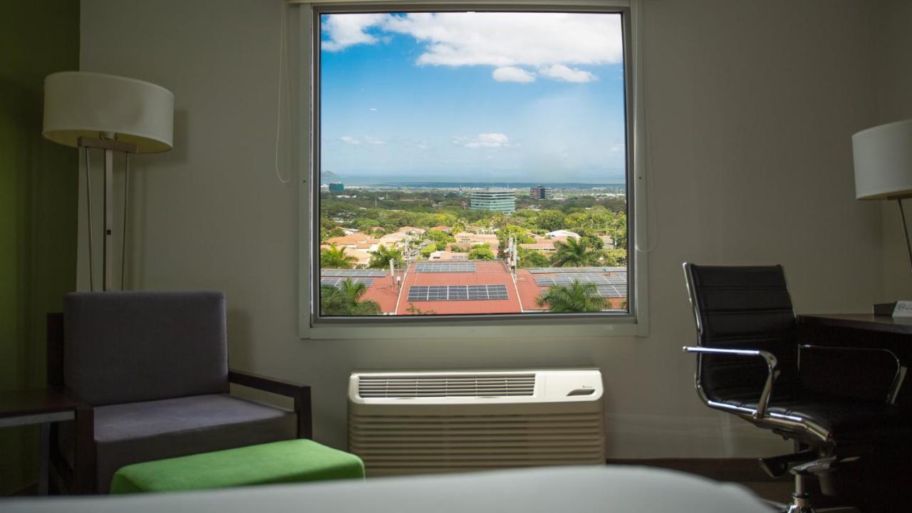 Holiday Inn Express Managua By Ihg Bagian luar foto