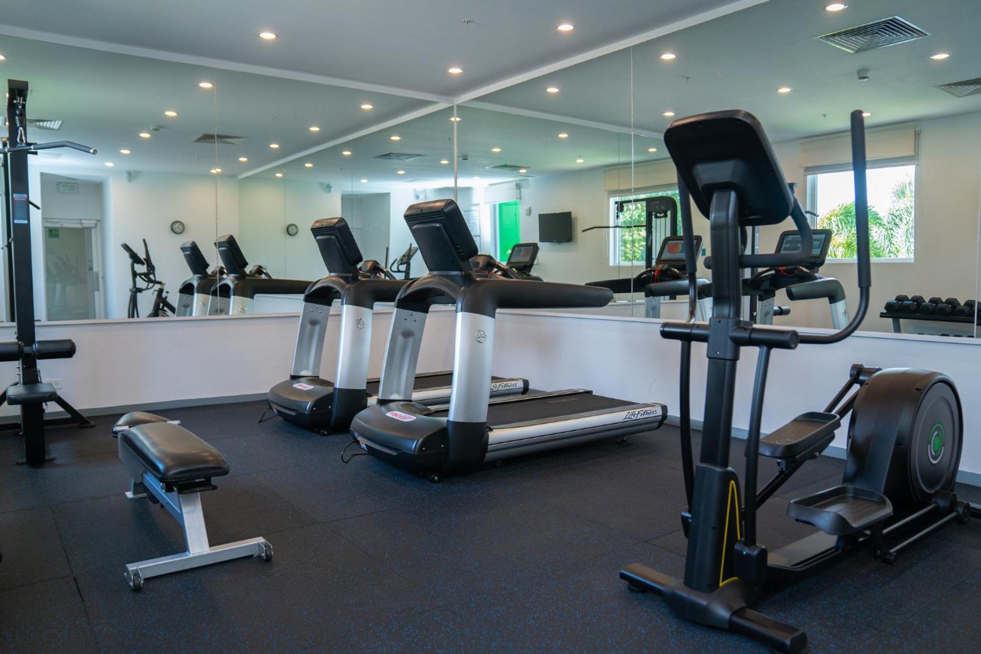 Holiday Inn Express Managua By Ihg Bagian luar foto