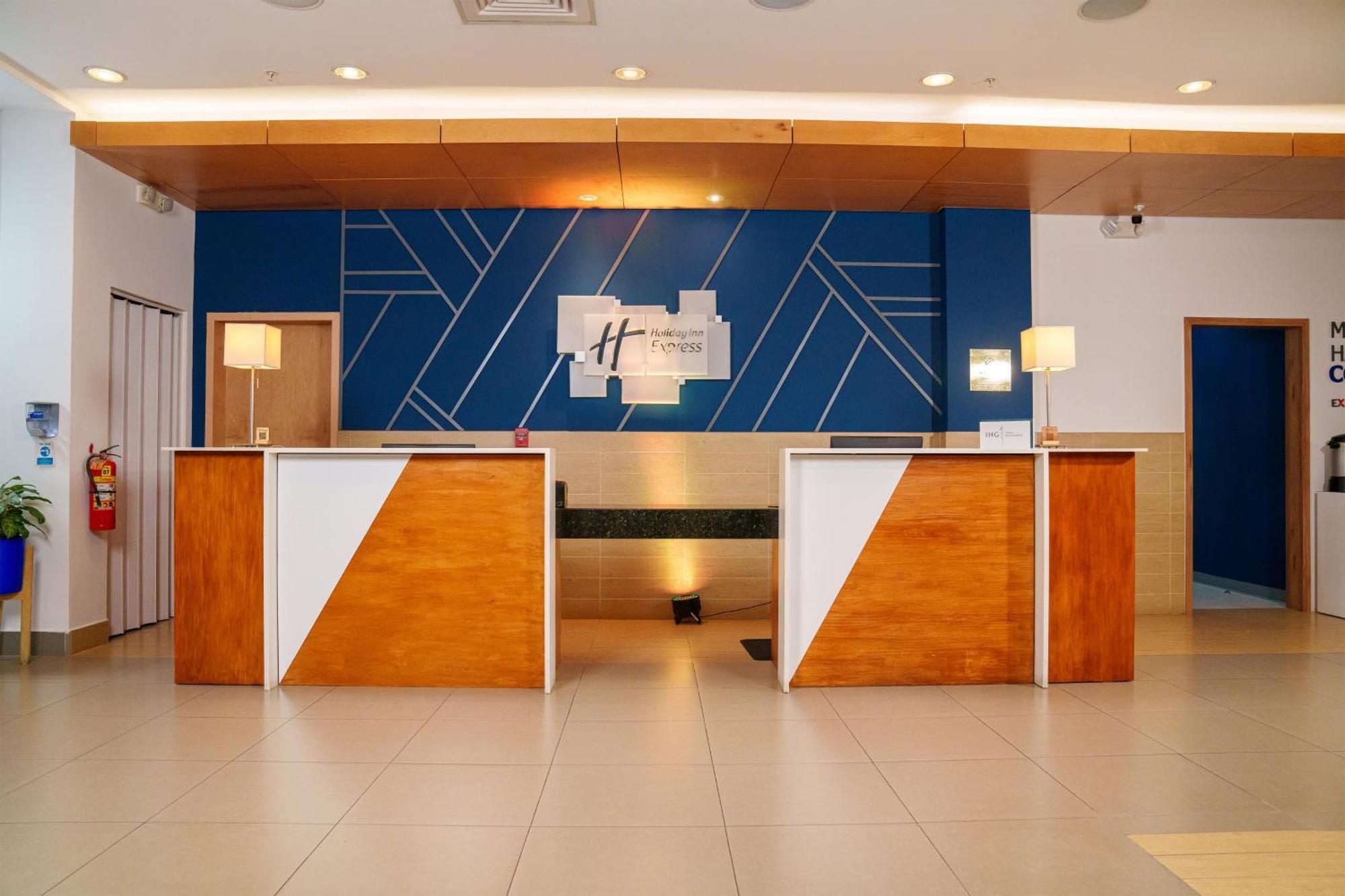 Holiday Inn Express Managua By Ihg Bagian luar foto