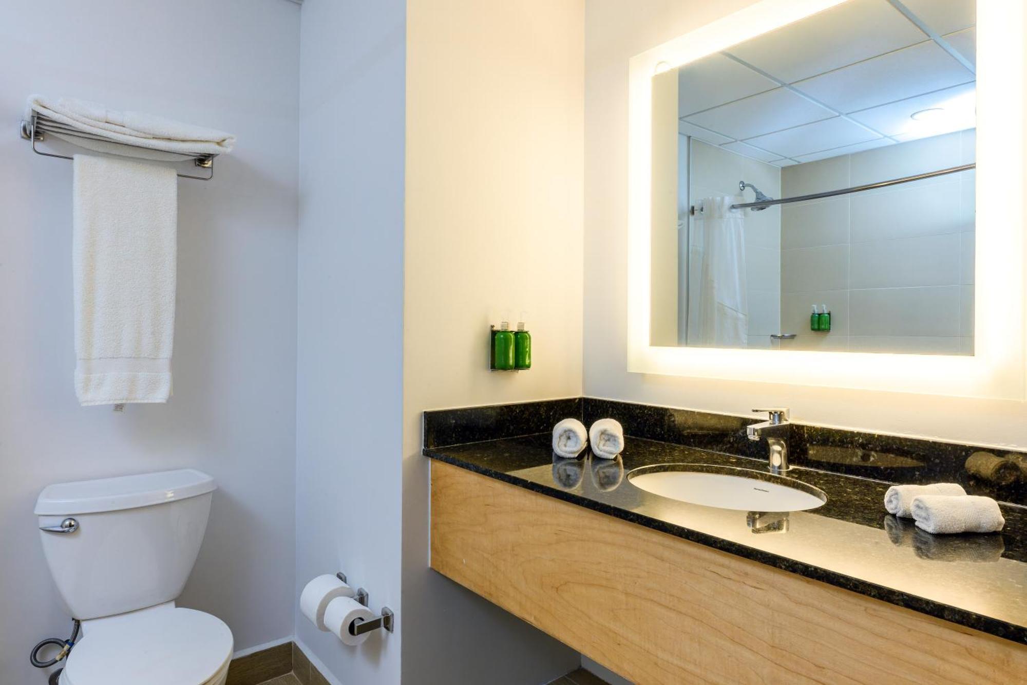 Holiday Inn Express Managua By Ihg Bagian luar foto